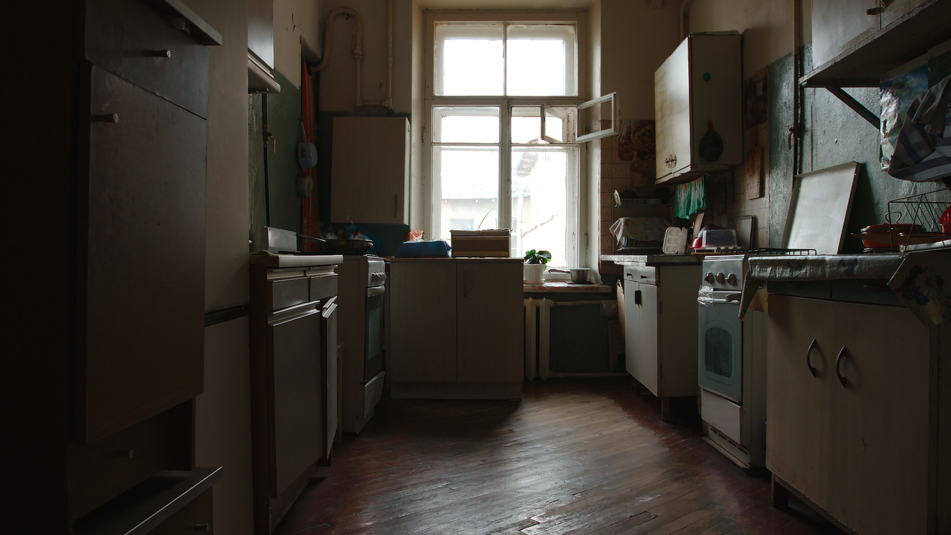 Россияне назвали самые ценные вещи в доме. Это холодильник, стиральная машина и телевизор
